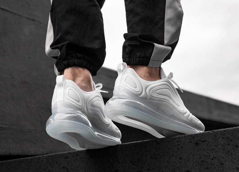 Nike 720 best sale white on feet